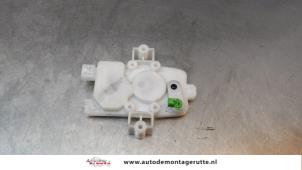 O158913 Gebruikte centrale deurvergrendelings module Mitsubishi Lancer