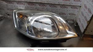 O158942 Gebruikte rechter koplamp Citroen Nemo