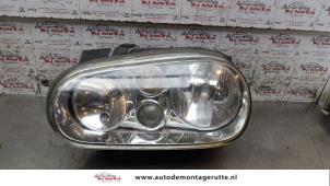 O159077 Gebruikte koplamp links Volkswagen Golf
