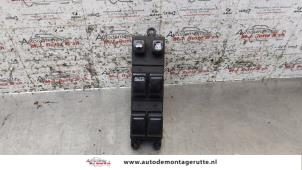O159109 Gebruikte schakelblok ruiten Nissan Primera