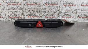 O159126 Gebruikte paniekverlichtings schakelaar Kia Pro Cee'd