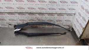 O159130 Gebruikte ruitenwisserarm set Kia Pro Cee'd