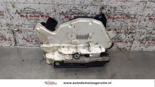 O159200 Gebruikte slotmechaniek portier 4deurs rechts-voor Seat Ibiza