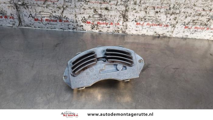 Gebruikte Kachel Weerstand BMW 3-Serie O159249