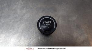 Gebruikte Start/Stop schakelaar Renault Espace (JK) 2.0 16V Turbo Prijs op aanvraag aangeboden door Autodemontage M.J. Rutte B.V.