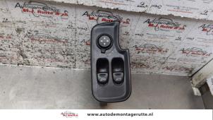 Gebruikte Schakelblok ruiten Alfa Romeo 147 (937) 1.6 Twin Spark 16V Prijs op aanvraag aangeboden door Autodemontage M.J. Rutte B.V.