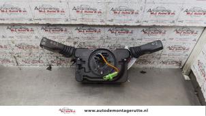 Gebruikte Combischakelaar Stuurkolom Opel Astra H (L48) 1.6 16V Twinport Prijs op aanvraag aangeboden door Autodemontage M.J. Rutte B.V.