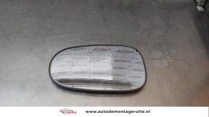 Gebruikte Spiegelglas links Nissan Almera Tino (V10M) 1.8 16V Prijs op aanvraag aangeboden door Autodemontage M.J. Rutte B.V.