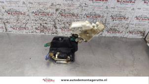 O159529 Gebruikte deurslot mechaniek 4deurs rechts-voor Nissan Almera Tino