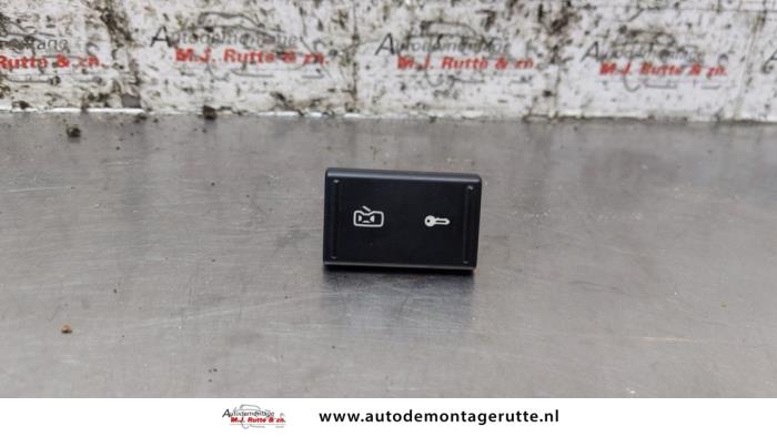 Gebruikte Centrale deurvergrendeling Schakelaar Skoda Fabia O159662