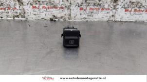 O159665 Gebruikte verwarmingsschakelaar achterruit Skoda Fabia