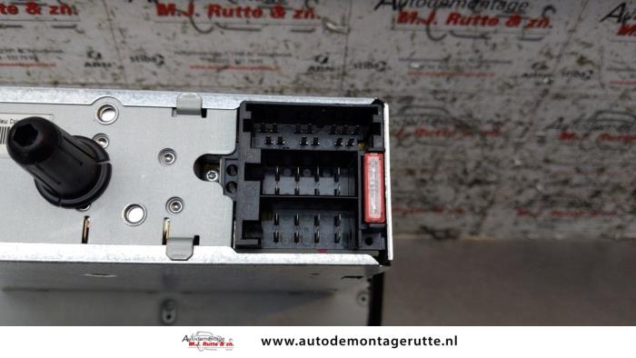 Radio CD Speler van een Fiat Grande Punto (199) 1.2 Euro 5 2006