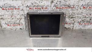 Gebruikte Display Interieur Peugeot 607 (9D/U) 2.9 V6 24V Prijs op aanvraag aangeboden door Autodemontage M.J. Rutte B.V.