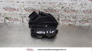O159841 Gebruikte deurslot mechaniek 2deurs links Ford Transit Connect