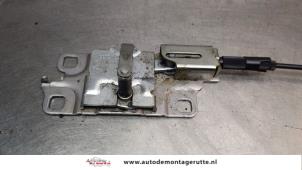 O160028 Gebruikte sluithulpmotor achterklep Audi A8