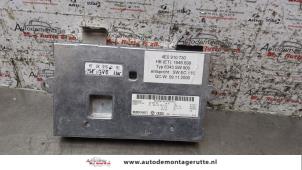 Gebruikte Radio module Audi A8 (D3) 4.2 V8 40V Quattro Prijs € 100,00 Margeregeling aangeboden door Autodemontage M.J. Rutte B.V.