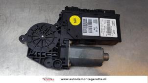 O160041 Gebruikte raammotor portier Audi A8