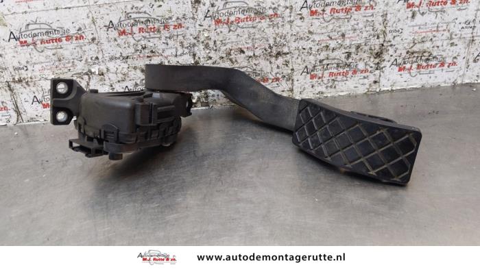 Gebruikte Gaspedaal Audi A8 O160068