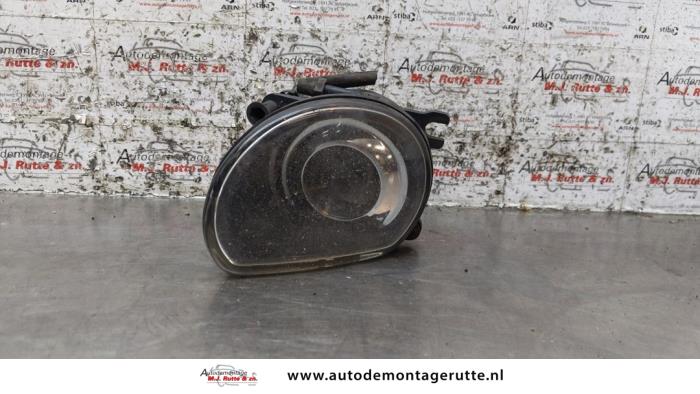 Gebruikte Mistlamp rechts-voor Audi A8 O160125