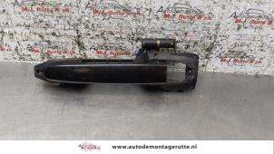 O160161 Gebruikte portiergreep 4deurs links-achter Toyota Corolla Verso