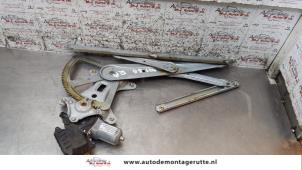 O160240 Gebruikte raammechaniek 4deurs rechts-achter Toyota Corolla Verso