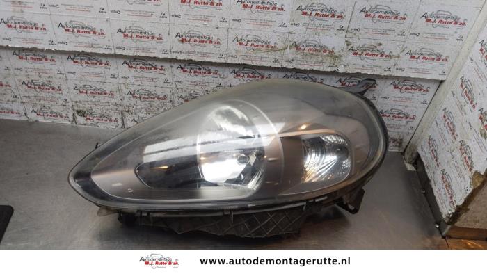 Gebruikte Koplamp links Fiat Punto O160292