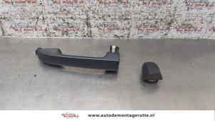 O160400 Gebruikte portiergreep 4deurs rechts-achter Kia Cee'D