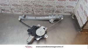 O160408 Gebruikte ruitmechaniek 4deurs links-achter Mitsubishi Outlander