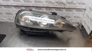 O160539 Gebruikte rechter koplamp Alfa Romeo 147