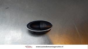 O160741 Gebruikte schakelaar achterklep Mercedes E-Klasse