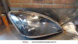 O160786 Gebruikte koplamp rechts Mitsubishi Lancer