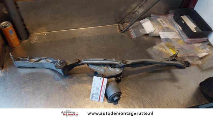Gebruikte Ruitenwismotor+Mechaniek Mercedes E-Klasse O160799