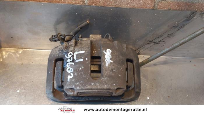 Gebruikte Remklauw (Tang) links-voor Audi A8 O160829