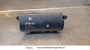 O160845 Gebruikte schakelaar koplamp ihv Kia Cee'D
