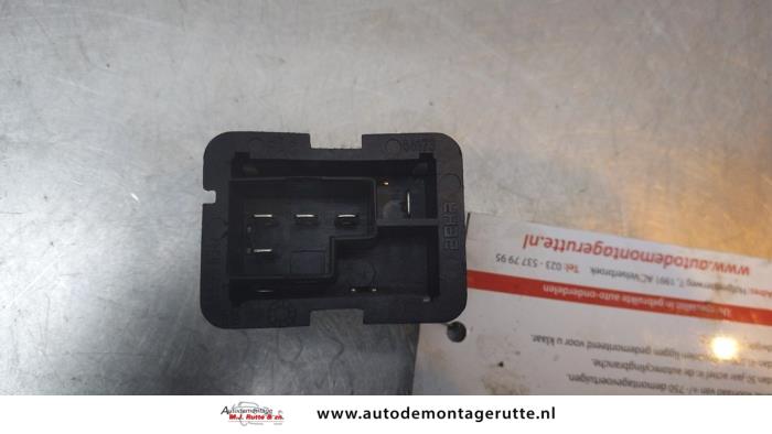 Kachel Weerstand van een Opel Zafira (F75) 1.8 16V 2000