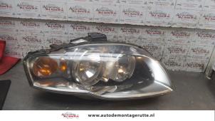O161055 Gebruikte koplamp rechts Audi A4