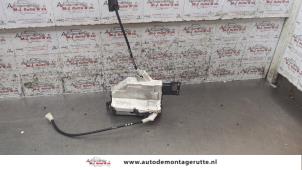 O161064 Gebruikte deurslot mechaniek 4deurs rechts-voor Peugeot 308