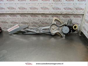 O161146 Gebruikte ruitmechaniek 4deurs links-voor Toyota Yaris
