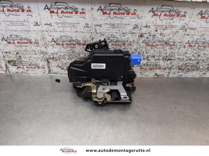 Gebruikte Portierslot Mechaniek 4Deurs rechts-achter Skoda Fabia O161224