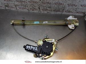 O161243 Gebruikte ruitmechaniek 4deurs links-voor Mercedes A-Klasse