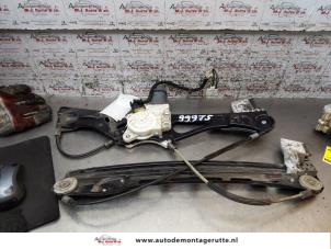 O161331 Gebruikte ruitmechaniek 4deurs rechts-voor Mercedes E-Klasse