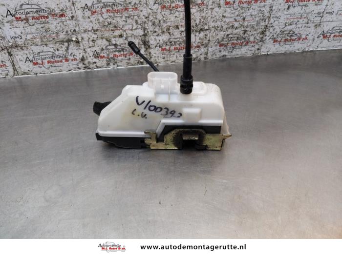 Deurslot Mechaniek 4Deurs links-voor van een Renault Espace (JK) 3.5 V6 24V Phase I 2006