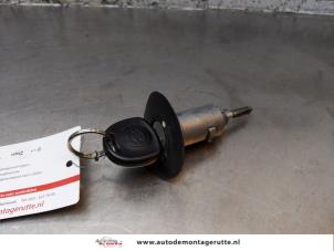O161694 Gebruikte kontaktslot+sleutel Suzuki Wagon R+