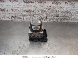 O161736 Gebruikte abs pomp Hyundai I10