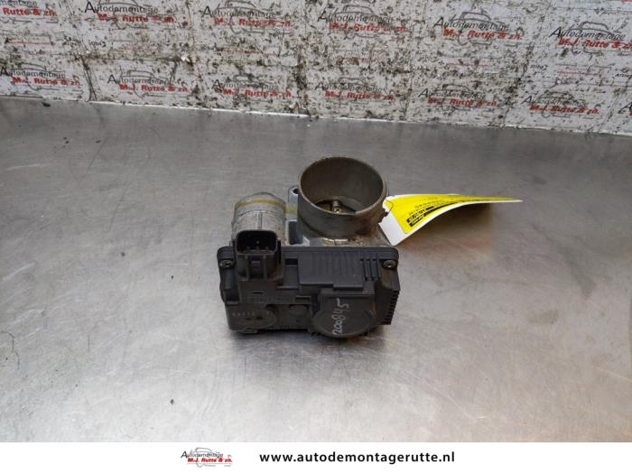 Gebruikte Gasklephuis Nissan Almera Tino O161746