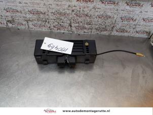 O161771 Gebruikte slotmechaniek achterklep Renault Megane