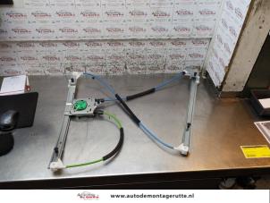 O161917 Gebruikte ruitmechaniek 4deurs rechts-voor Renault Laguna
