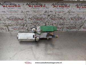 O161944 Gebruikte ruitenwissermotor achter Alfa Romeo 156