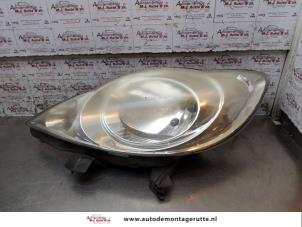 O162181 Gebruikte linker koplamp Peugeot 107