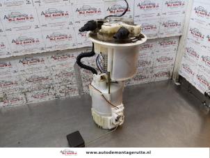 O162224 Gebruikte brandstofpomp elektrisch Peugeot 107